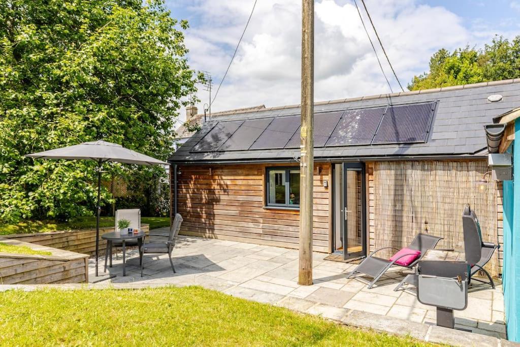 Апартаменты Cosy Cotswolds Retreat Near Bath & Castle Combe Чипенхэм Экстерьер фото